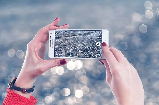 How to Transition Smoothly to a Mobile-First Lifestyle