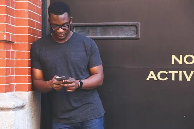 10 Essential Tips for Embracing a Sustainable Mobile Lifestyle