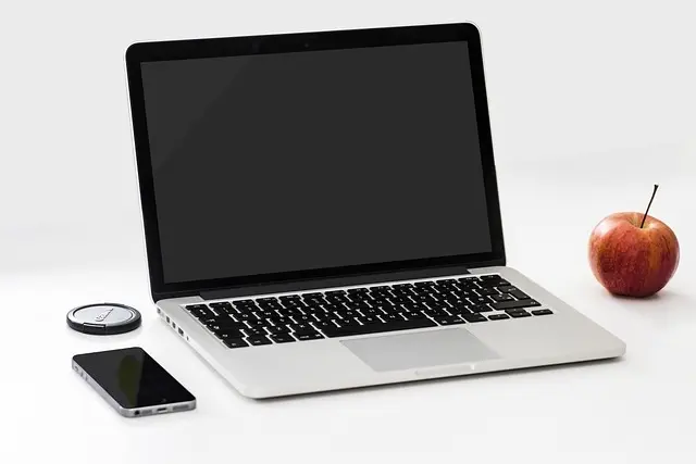 How to Embrace a Minimalist Mobile Lifestyle for Greater Freedom