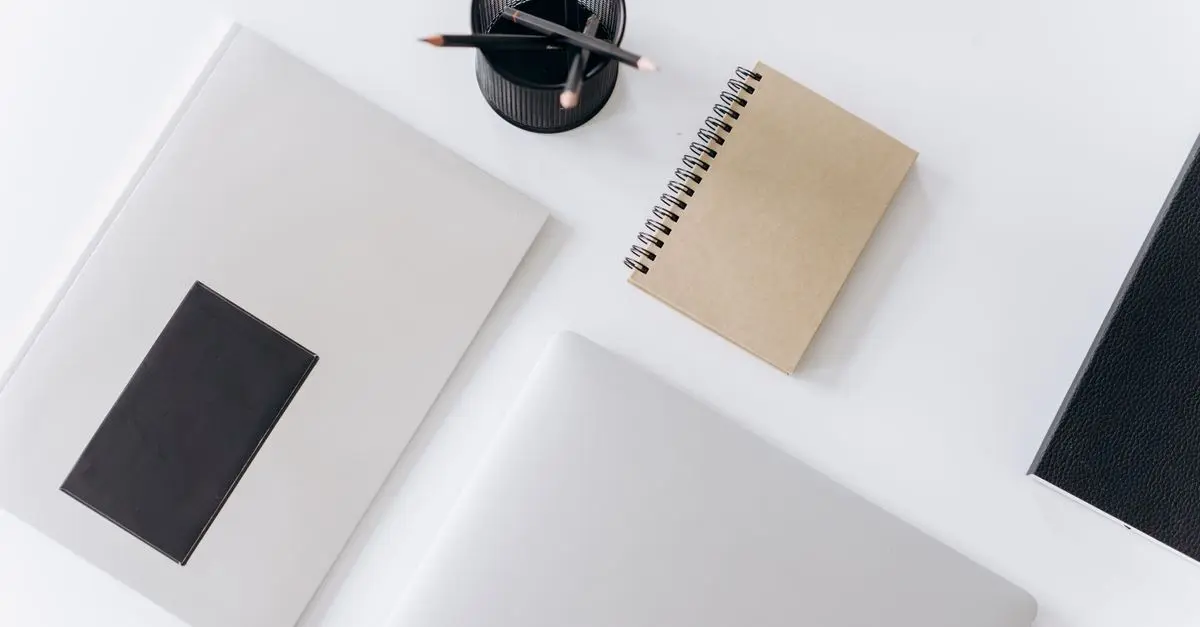 How to Embrace a Minimalist Mobile Lifestyle Effectively