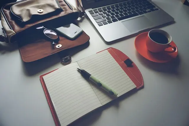 How to Enhance Your Mobile Lifestyle with Smart Gadgets
